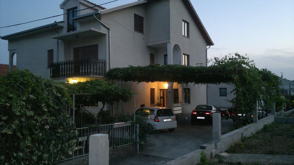 Apartments Sofija Трогир Екстериор снимка